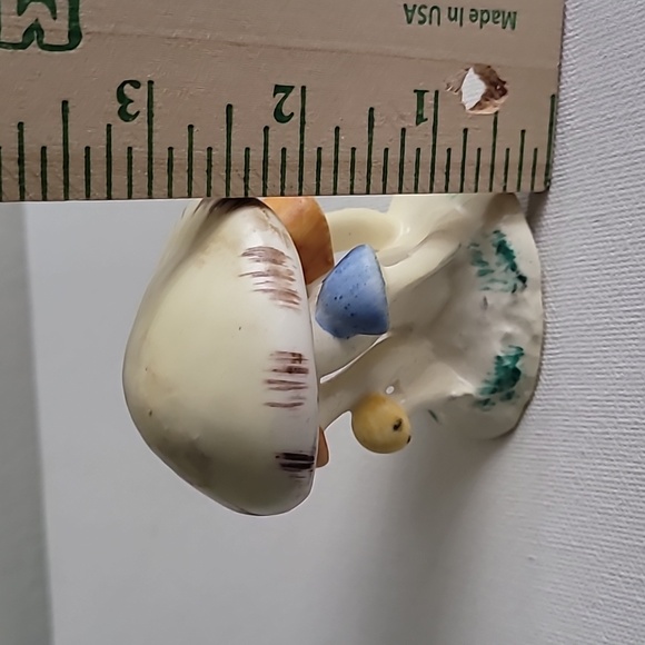 Vintage Lefton mushrooms figurine - Picture 7 of 9